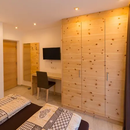 Apartment Schwarzenstein *